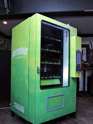 La máquina dispensadora de marihuana Foto: Efe