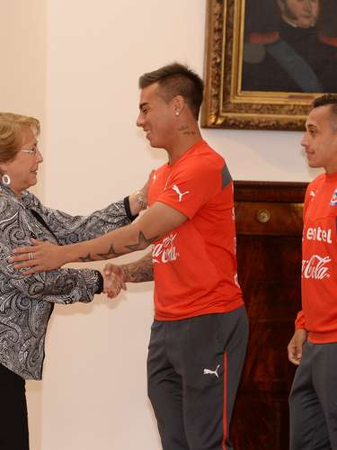 Así fue el encuentro de la Selección con la Presidenta Bachelet.