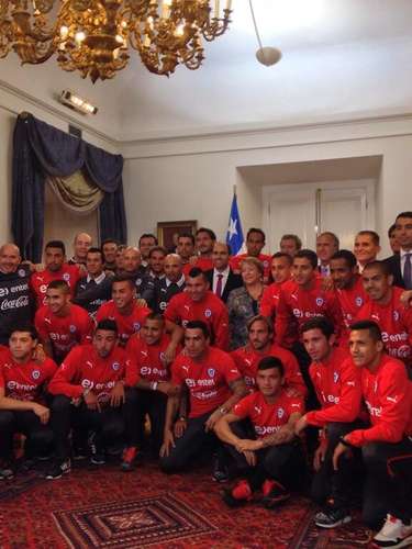 Así fue el encuentro de la Selección con la Presidenta Bachelet.