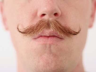 "Movember": hombres se dejan crecer el bigote en noviembre para concienciar sobre el cáncer de próstata. Los hombres deben cuidarse más e ir al urólogo, dicen especialistas. Foto: Getty Images