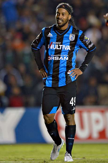 Ronaldinho tiene contrato con Querétaro hasta septiembre de 2015. Foto: Mexsport