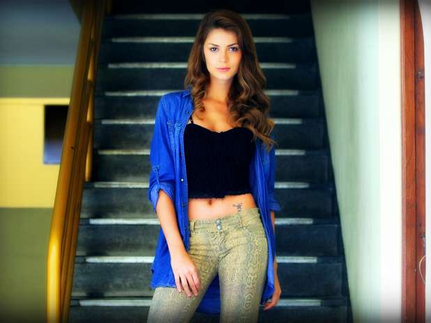 04-laura-spoya.jpg